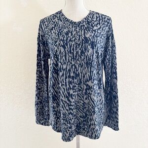 Liz Claiborne  Long Sleeve stretch top Size M